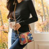 Clio — Mini Geantă Crossbody Patchwork