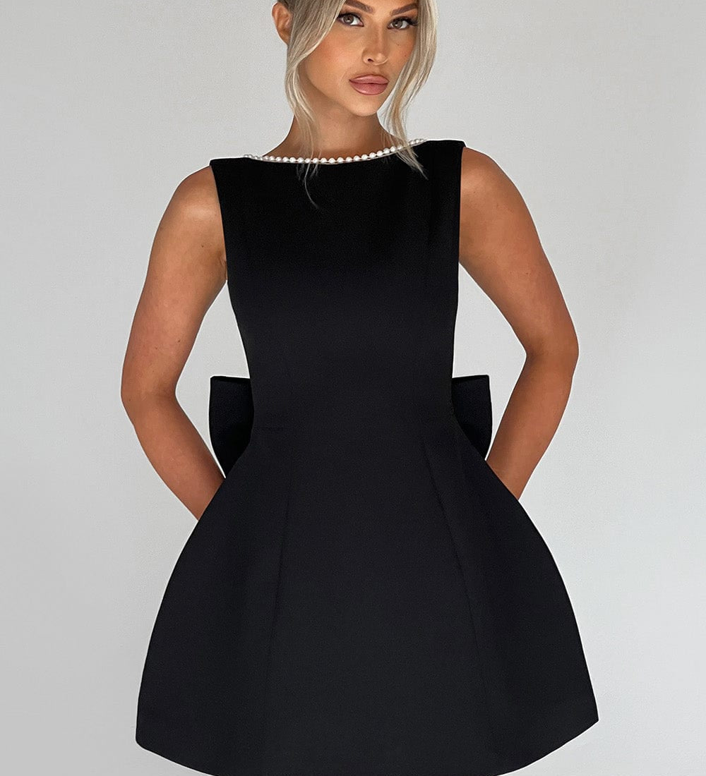 Melania – Rochie Mini cu Fundă din Satin și Perle