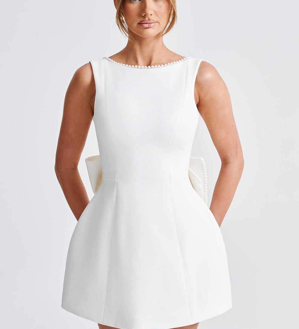 Melania – Rochie Mini cu Fundă din Satin și Perle